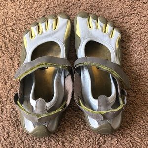 Woman’s Vibram Five Finger